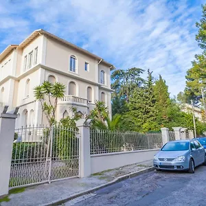 Close Croisette-modern-a/c-congress-beaches , Cannes Francia