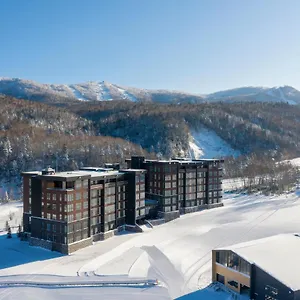 Yu Kiroro, Ski-in Ski-out Luxury Residences Lejlighedshotel